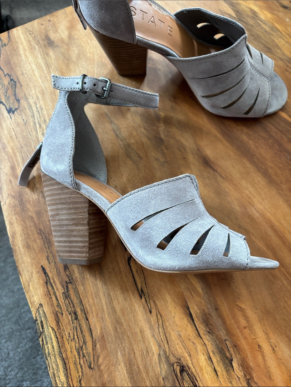 1. State Light Gray Suede Cutout Ankle-Strap Block Heels 6M - Picture 2 of 7